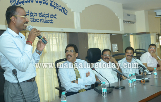 DC N Prakash transferred